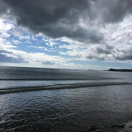 Holiday home Follies - Ocean Views - On Greenway
